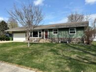 800 S Relanto St Freeman, SD  Show-Stopper!