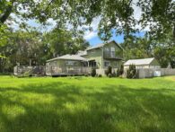 44640 276th St Marion, SD  Acreage, Lots of Bedrooms!