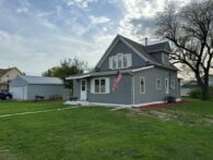531 N Adams St Salem, SD  Huge Corner Lot!