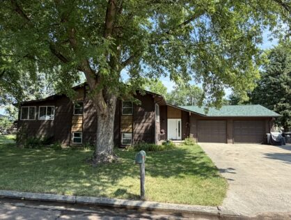 202 W 3rd St Marion, SD  Open Concept Layout!