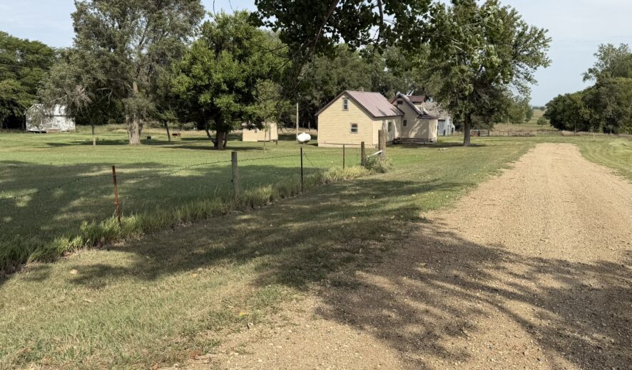 44666 289th St Viborg, SD Gorgeous Setting!
