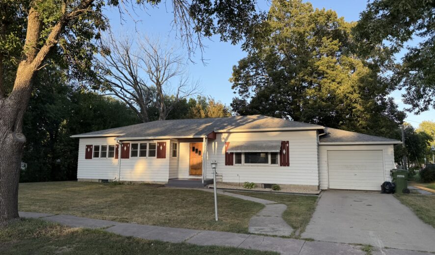 428 S Walnut St Freeman, SD